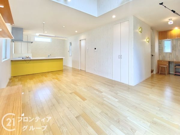 香芝市五位堂１丁目の中古一戸建て