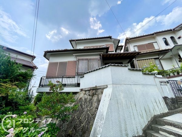 奈良市富雄川西１丁目の中古一戸建て