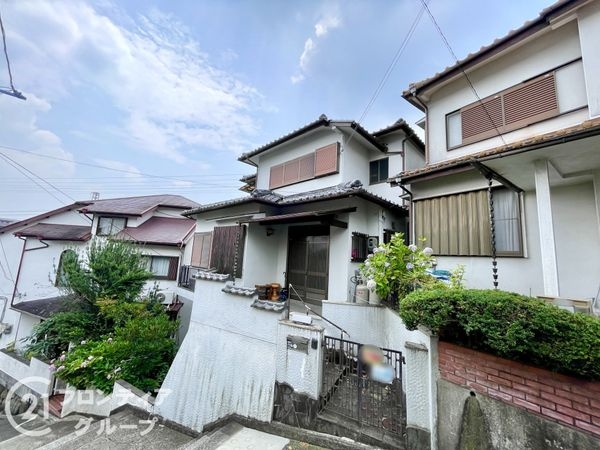 奈良市富雄川西１丁目の中古一戸建て