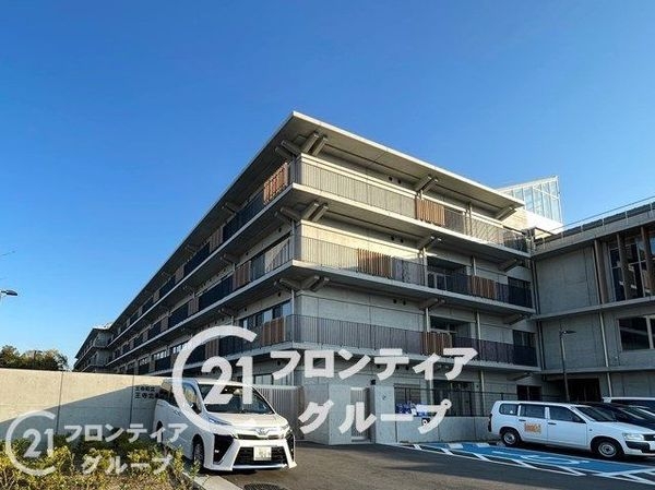 エスリード王寺セミリア 中古マンション(王寺町立王寺北義務教育学校)