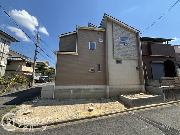 奈良市六条西３丁目　新築一戸建て　全１区画