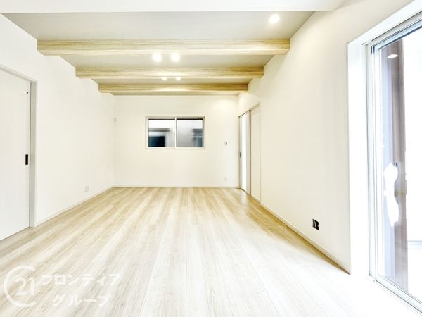 橿原市中曽司町　新築一戸建て