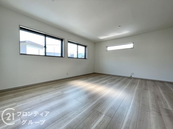 生駒市小明町　新築一戸建て　１５号地