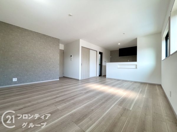 生駒市小明町　新築一戸建て　１５号地