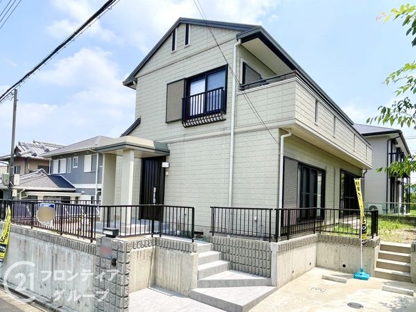 奈良市左京３丁目　中古一戸建て