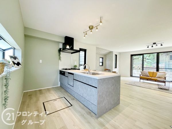 奈良市左京３丁目の中古一戸建て