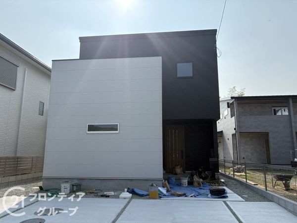 大和高田市大字大谷　新築一戸建て