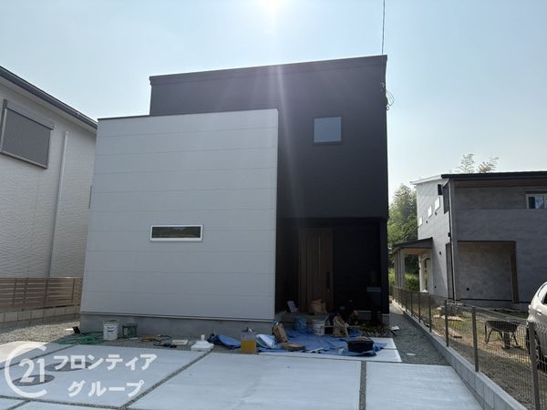 大和高田市大字大谷　新築一戸建て