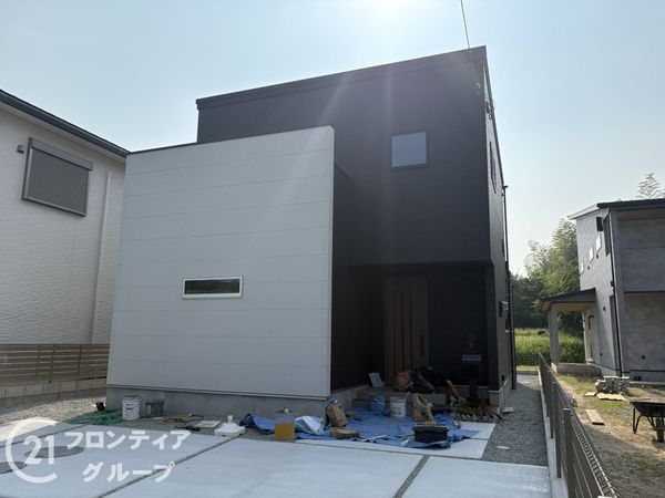 大和高田市大字大谷　新築一戸建て