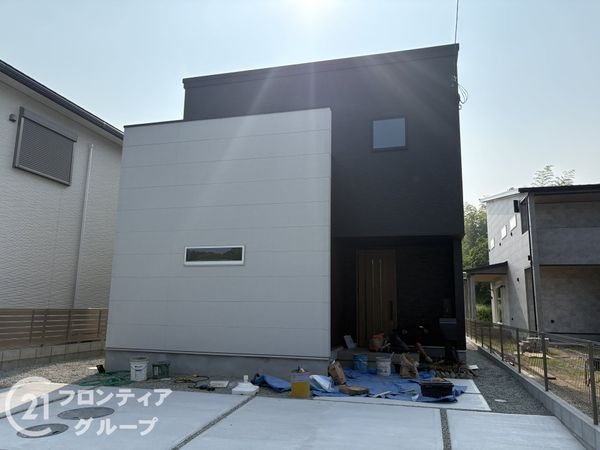 大和高田市大字大谷　新築一戸建て