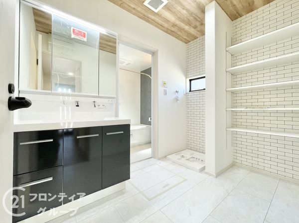 大和高田市大字大谷　新築一戸建て