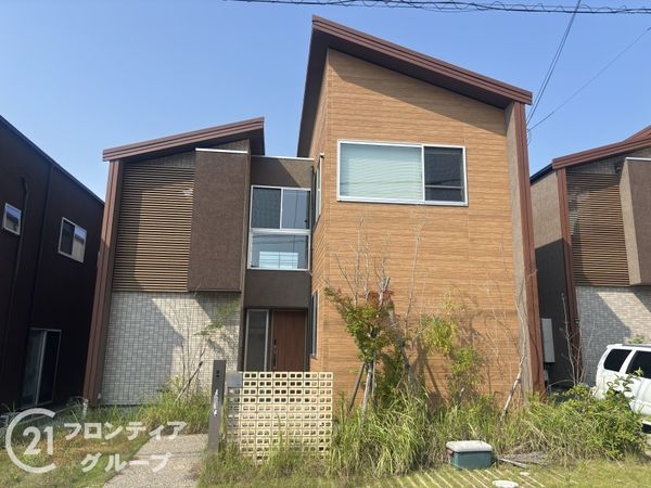 木津川市梅美台７丁目　中古一戸建て
