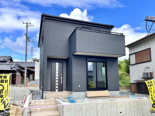 奈良市中町　新築一戸建て　２号棟