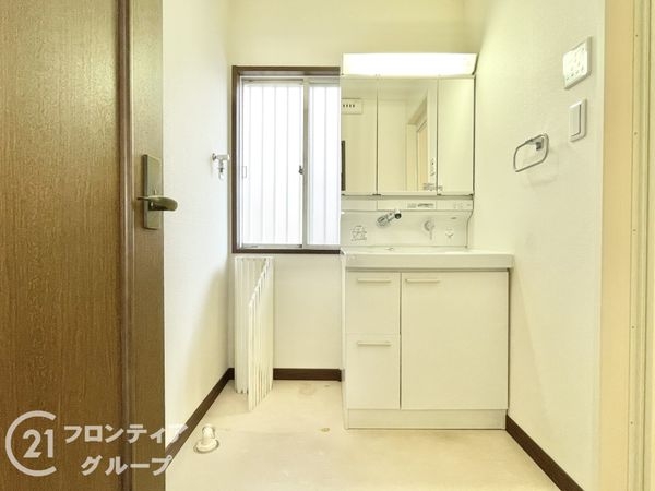 香芝市真美ヶ丘３丁目の中古一戸建て