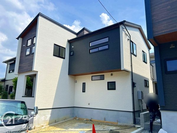 奈良市帝塚山２丁目　新築一戸建て　２号棟