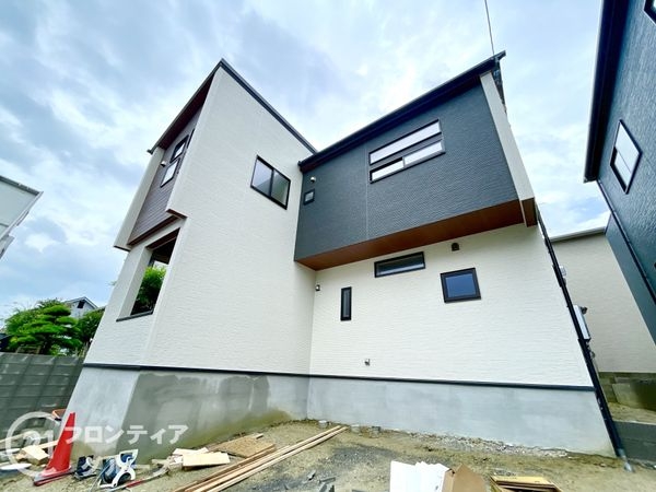 奈良市帝塚山２丁目　新築一戸建て　２号棟