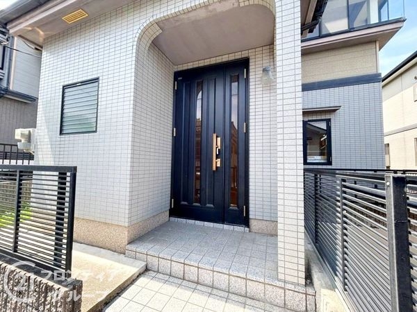 生駒郡三郷町勢野西５丁目　中古一戸建て