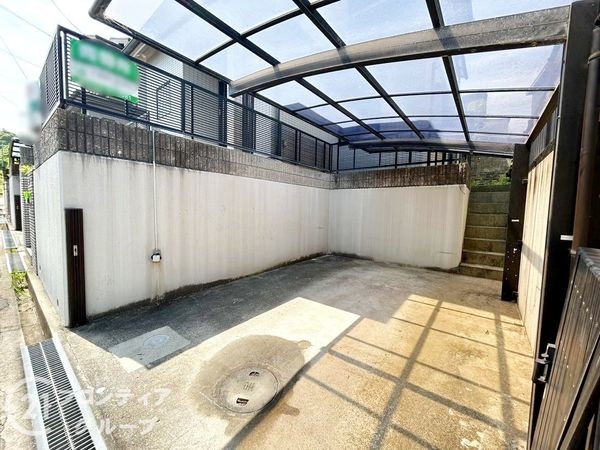 生駒郡三郷町勢野西５丁目　中古一戸建て