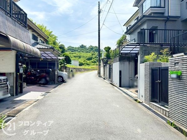 生駒郡三郷町勢野西５丁目　中古一戸建て