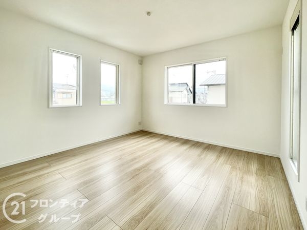 橿原市城殿町の中古一戸建て