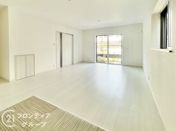 北葛城郡上牧町松里園１丁目の中古一戸建て
