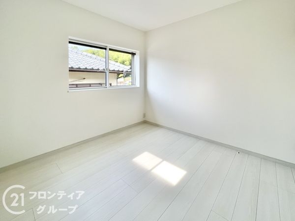 北葛城郡上牧町松里園１丁目の中古一戸建て