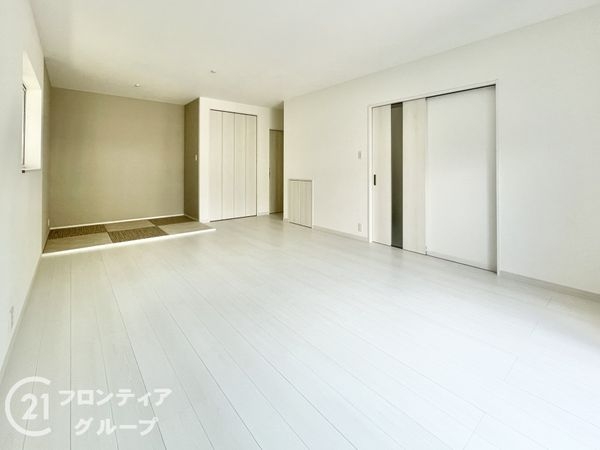 北葛城郡上牧町松里園１丁目の中古一戸建て