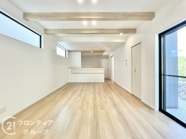 大和郡山市小泉町　新築一戸建て