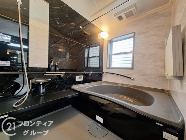 奈良市登美ヶ丘４丁目　中古一戸建て