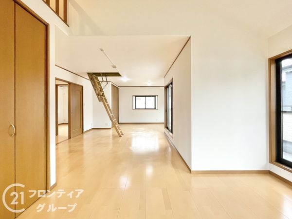 生駒市東生駒１丁目の中古一戸建て