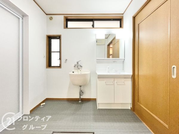 生駒市東生駒１丁目の中古一戸建て