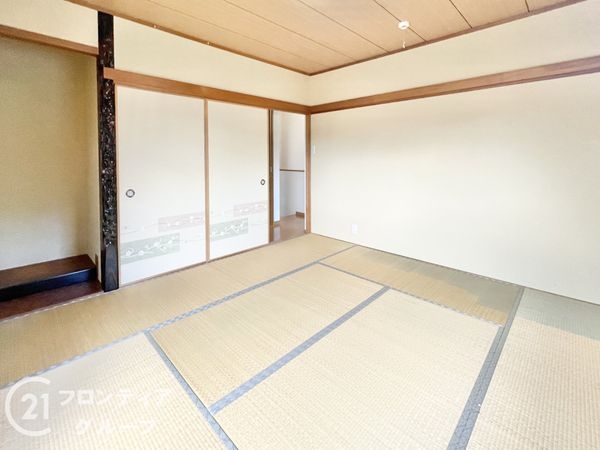 天理市西長柄町の中古一戸建て