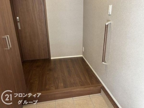 天理市川原城町の中古一戸建て
