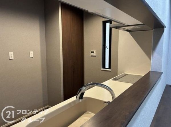 天理市川原城町の中古一戸建て