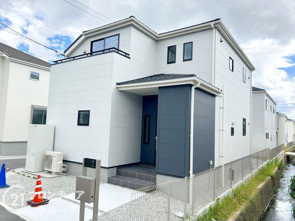 生駒郡平群町大字三里　新築一戸建て　4期　1号棟