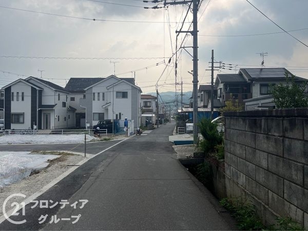 生駒郡平群町大字三里　新築一戸建て　4期　2号棟