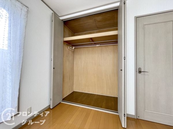 香芝市下田東５丁目の中古一戸建て