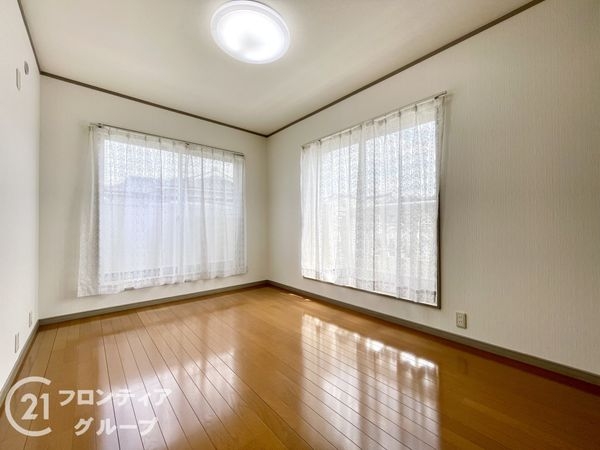 香芝市下田東５丁目の中古一戸建て