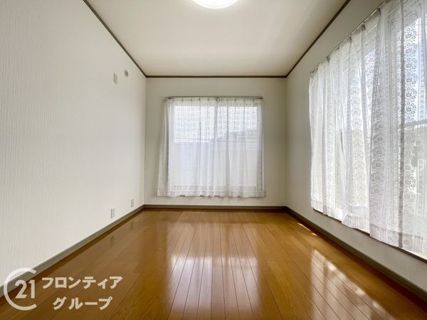 香芝市下田東５丁目の中古一戸建て