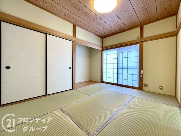 香芝市下田東５丁目の中古一戸建て