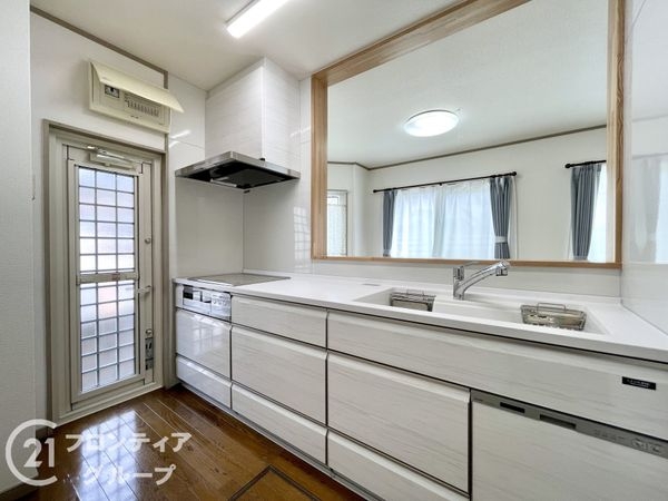 香芝市下田東５丁目の中古一戸建て