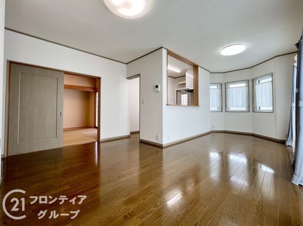 香芝市下田東５丁目　中古一戸建て