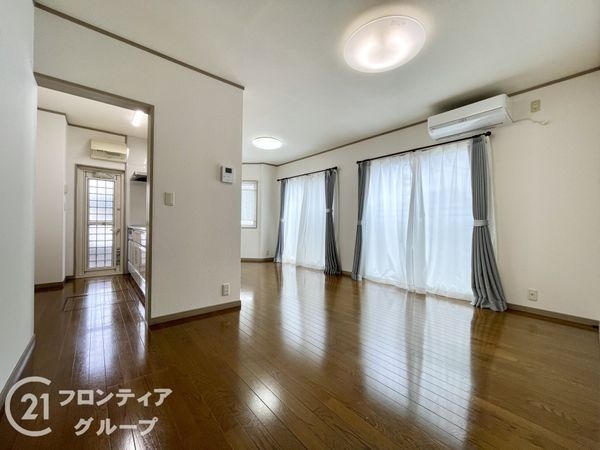 香芝市下田東５丁目の中古一戸建て