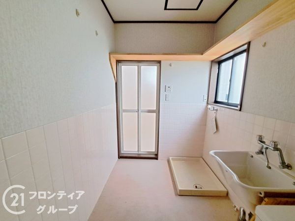 奈良市疋田町の中古一戸建て(洗面台・洗面所)