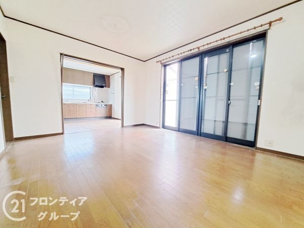 奈良市疋田町の中古一戸建て(リビング)