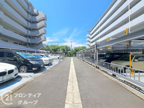 プランヴェール奈良新大宮 中古マンション(駐車場)