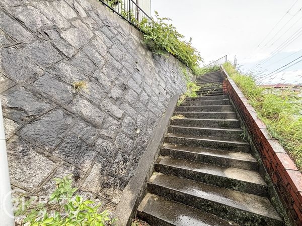 生駒市あすか野南３丁目の中古一戸建て