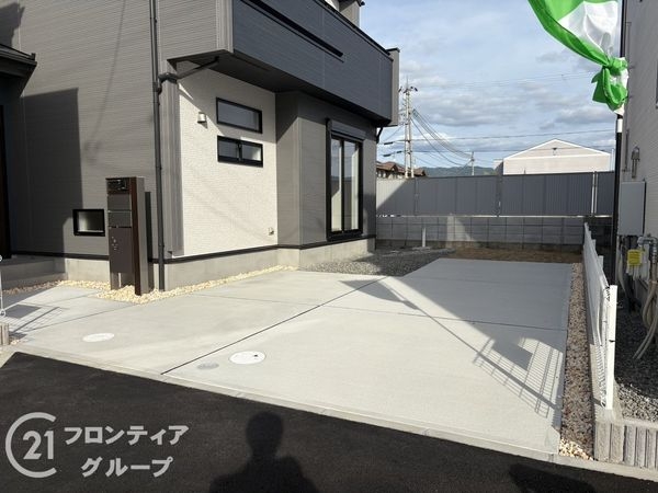 奈良市杏町　新築一戸建て　３号棟