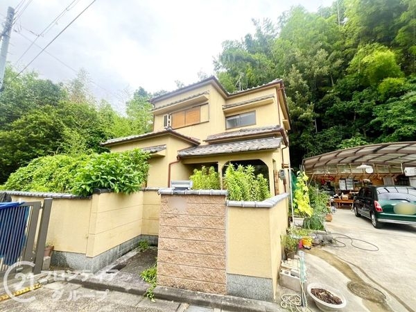 生駒市萩の台の中古一戸建て