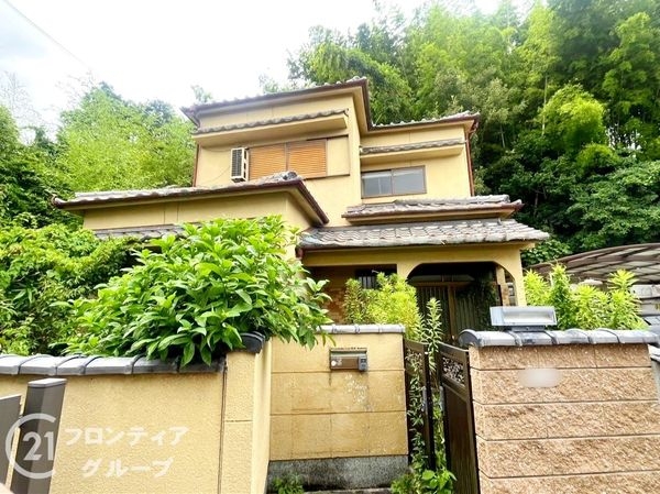 生駒市萩の台の中古一戸建て